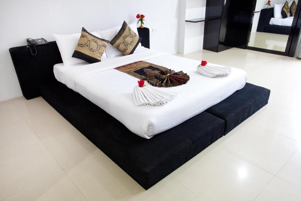 Lars-Lita Residence Patong Pokoj fotografie