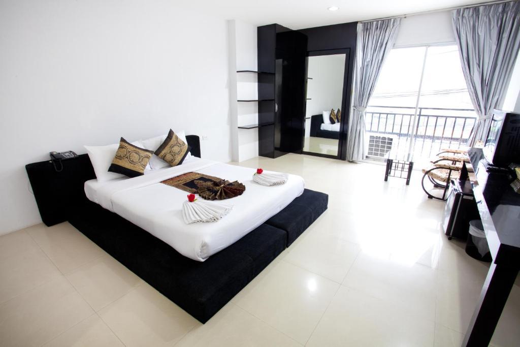 Lars-Lita Residence Patong Pokoj fotografie