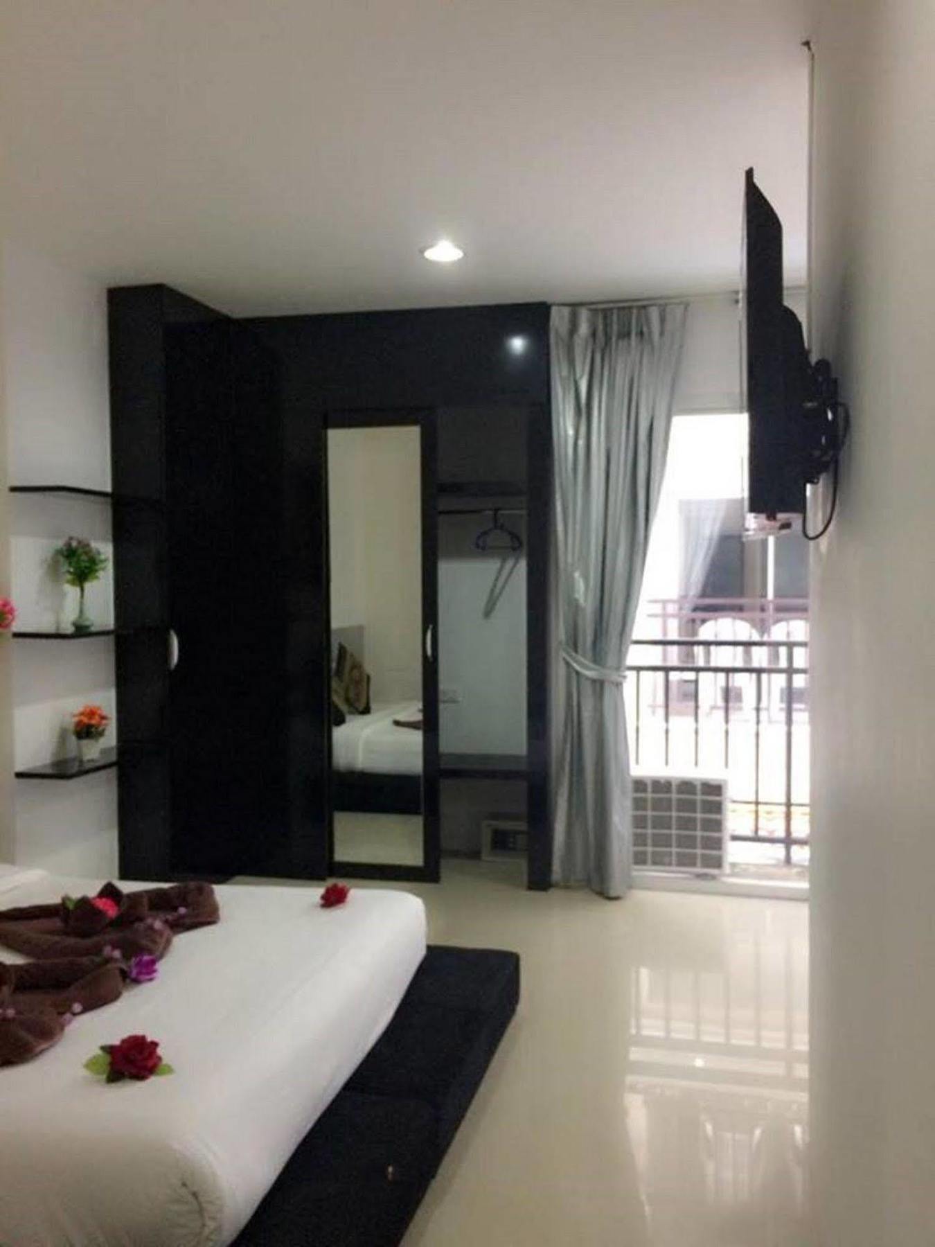 Lars-Lita Residence Patong Exteriér fotografie